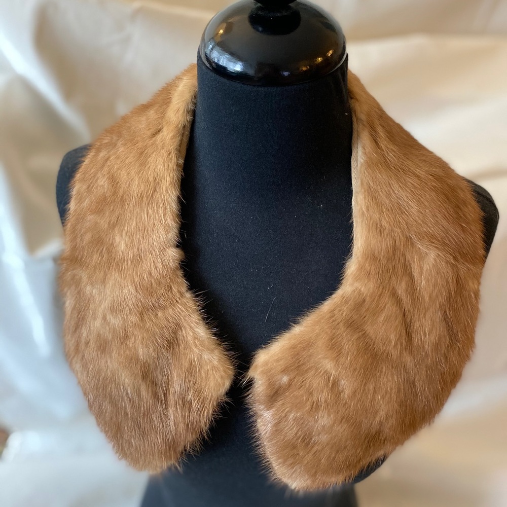Vintage fur collar